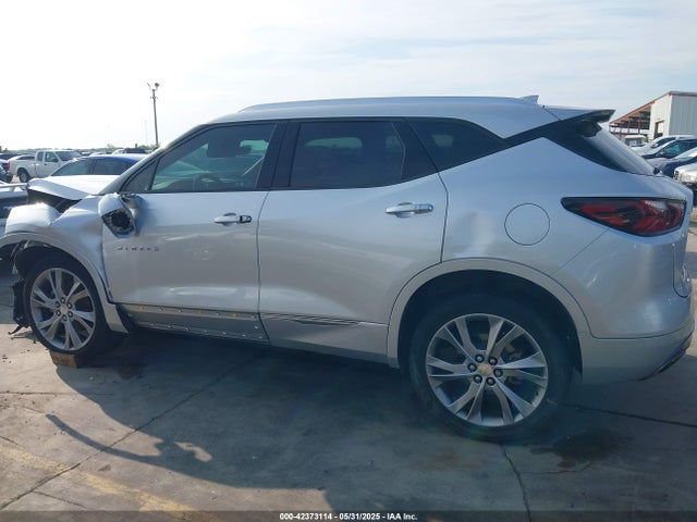 Chevrolet lgx 2020 3GNKBFRS5LS633852 Image 14