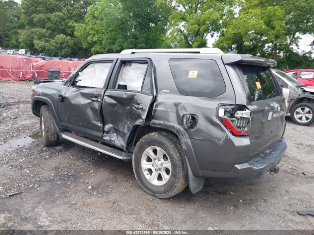 2018 TOYOTA 4RUNNER JTEBU5JR6J5500316 Photo 2