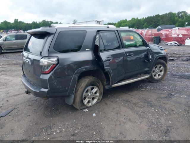 2018 TOYOTA 4RUNNER JTEBU5JR6J5500316 Photo 3