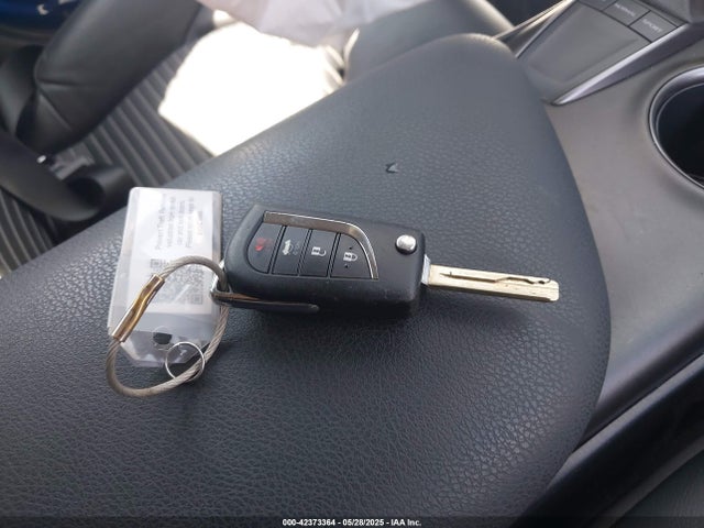 4T1G11AK8RU232333 Toyota CAMRY SE