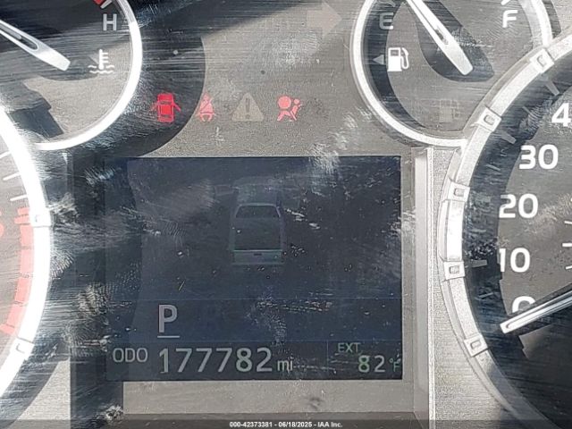5TFDW5F18FX463470 Toyota Tundra Sr5 5.7l V8