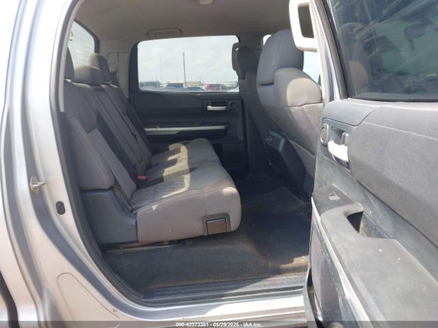 5TFDW5F18FX463470 Toyota Tundra Sr5 5.7l V8