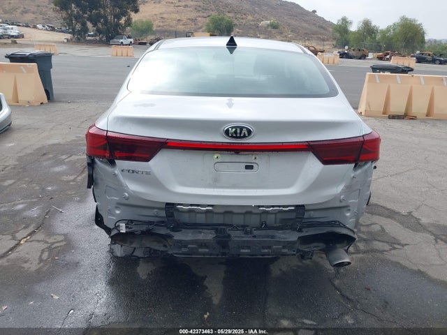 3KPF24AD8ME387780 KIA mpi nu