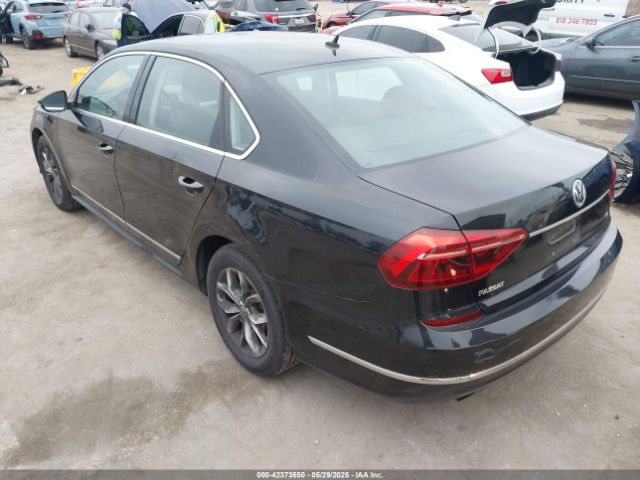 2017 VOLKSWAGEN PASSAT 1VWAT7A35HC019017 Photo 2