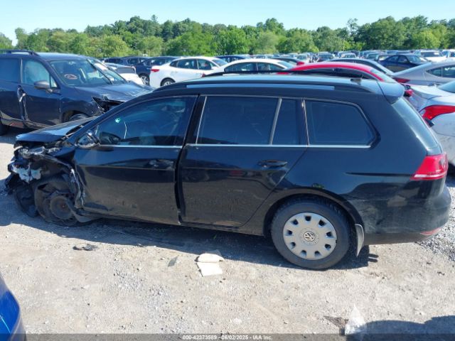 3VWCA7AUXFM504921 Volkswagen Golf Sportwagen Tdi S 4-door