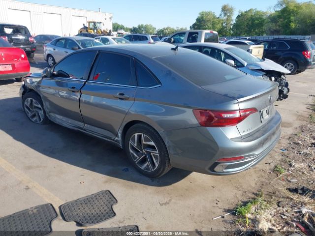 2022 VOLKSWAGEN JETTA 3VWGM7BU0NM024554 Photo 2
