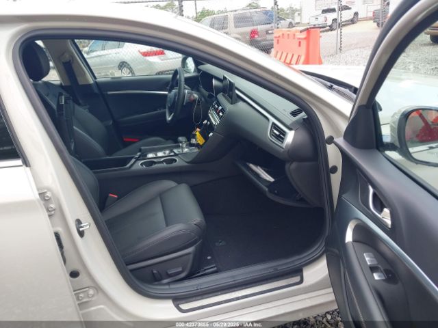 KMTG34SC2SU155702 Genesis G70 2.5t Rwd