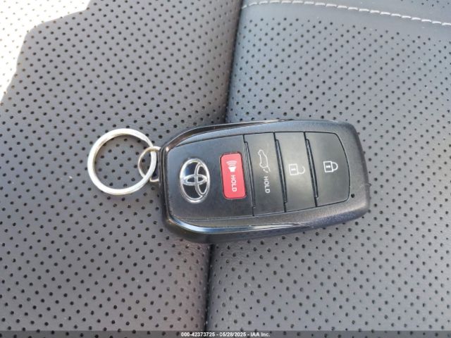 2024 TOYOTA VENZA JTEAAAAHXRJ170851 Photo 10
