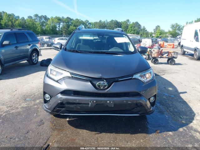 JTMRFREV9JJ178922 Toyota Rav4 Xle