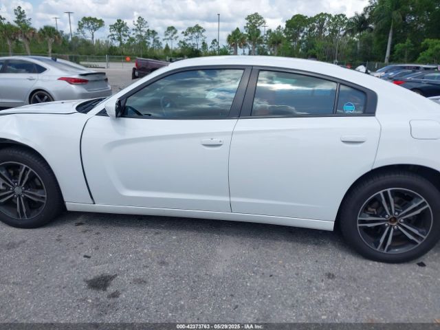 2C3CDXJG8EH339862 Dodge Charger Sxt Plus