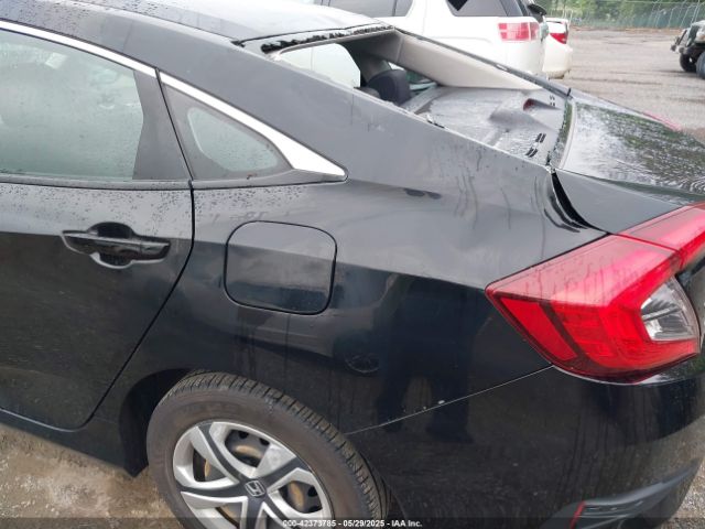 19XFC2F55HE082018 Honda Civic Lx