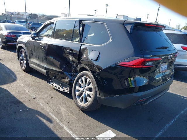 Toyota Grand Highlander Limited 2024 5TDAAAB52RS003735 Image 3