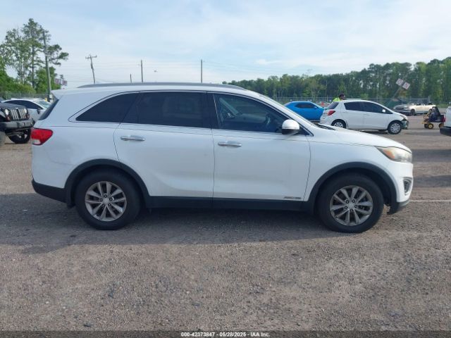 5XYPGDA52GG014353 KIA Sorento 3.3l Lx