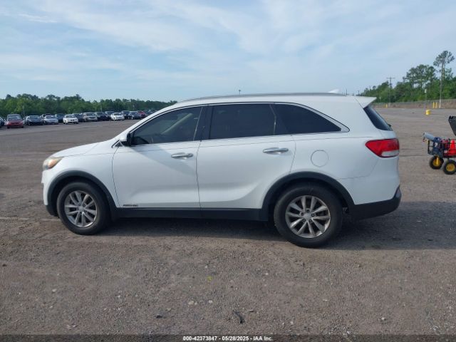 5XYPGDA52GG014353 KIA Sorento 3.3l Lx