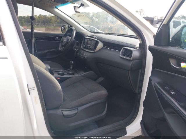 5XYPGDA52GG014353 KIA Sorento 3.3l Lx