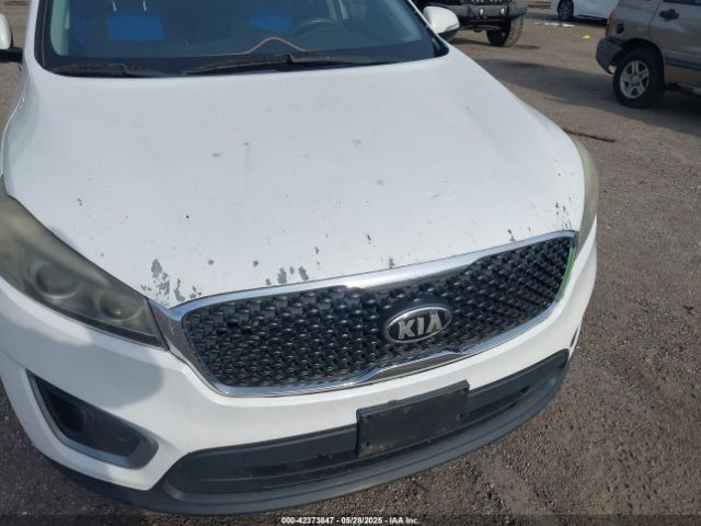 5XYPGDA52GG014353 KIA Sorento 3.3l Lx