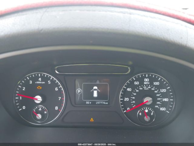 5XYPGDA52GG014353 KIA Sorento 3.3l Lx