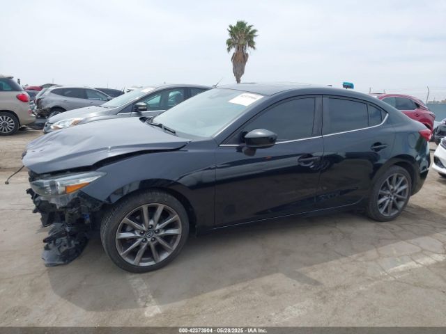 3MZBN1V3XJM246035 Mazda Mazda3 Touring