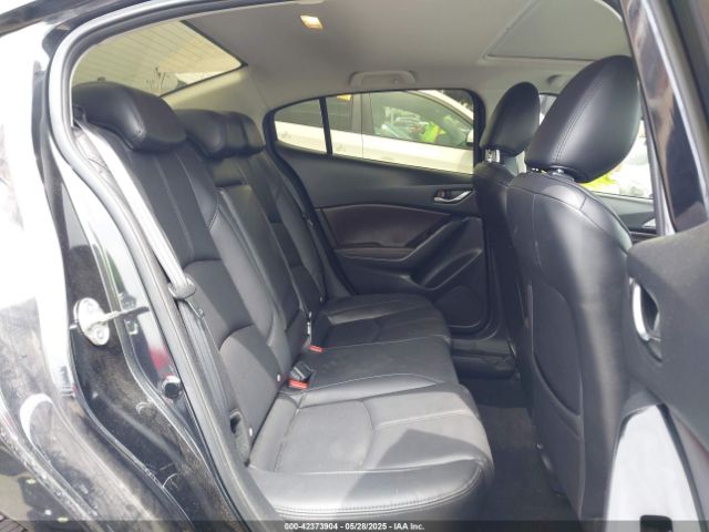 3MZBN1V3XJM246035 Mazda Mazda3 Touring