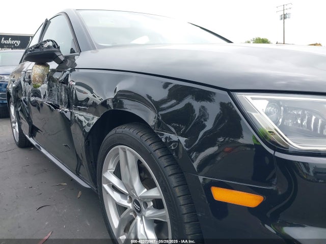 WAUKMAF4XHN043883 Audi A4 2.0t Season Of Audi Ultra Premium