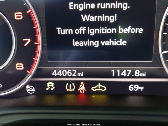 2017 AUDI A4 WAUKMAF4XHN043883 Photo 6