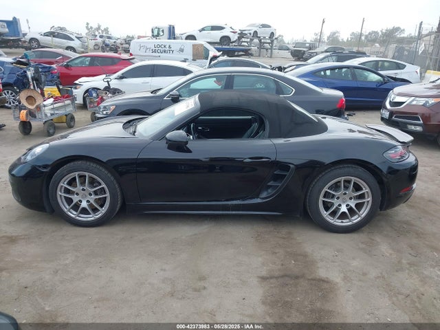 Porsche 718 Boxster 2017 WP0CA2A81HS221469 Image 15