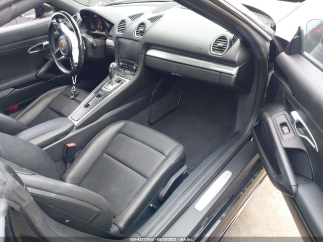 2017 PORSCHE 718 BOXSTER WP0CA2A81HS221469 Photo 4