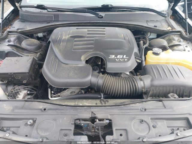 2018 CHRYSLER 300 2C3CCAEG2JH194211 Photo 9