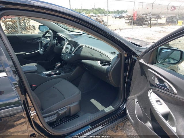 1G1ZD5ST0SF152935 Chevrolet Malibu Fwd 1lt