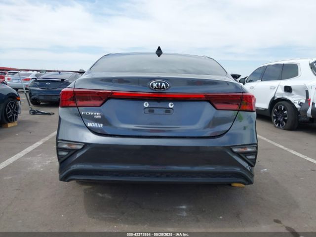 3KPF24AD0ME300230 KIA FORTE FE