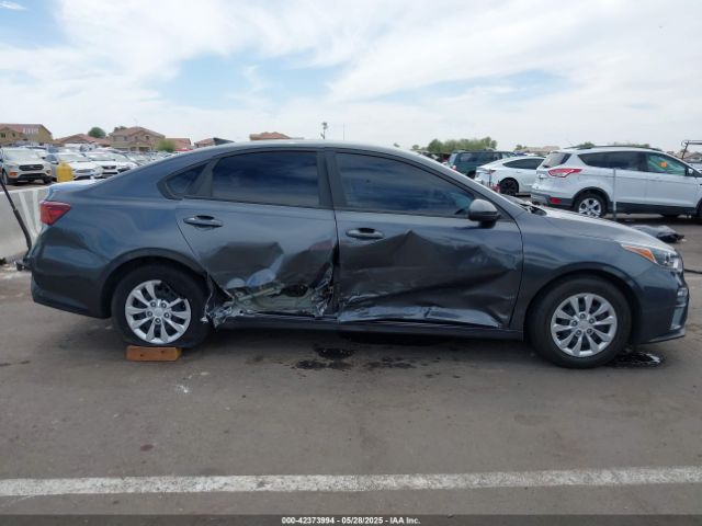 3KPF24AD0ME300230 KIA FORTE FE