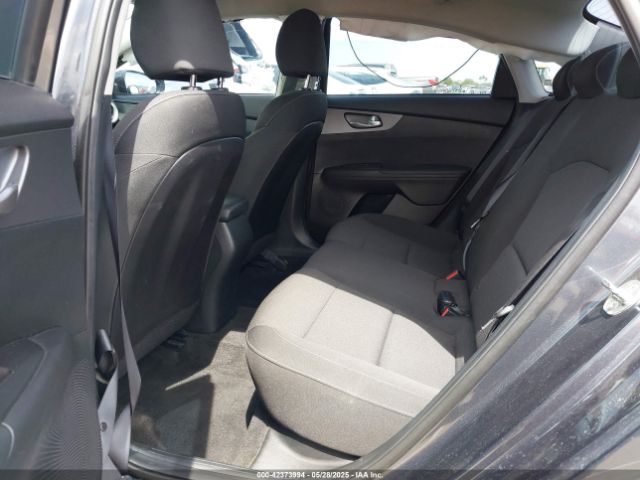 3KPF24AD0ME300230 KIA FORTE FE