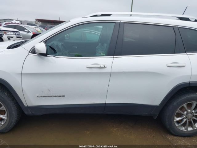 1C4PJMLN5KD211359 Jeep Cherokee Latitude Plus 4x4