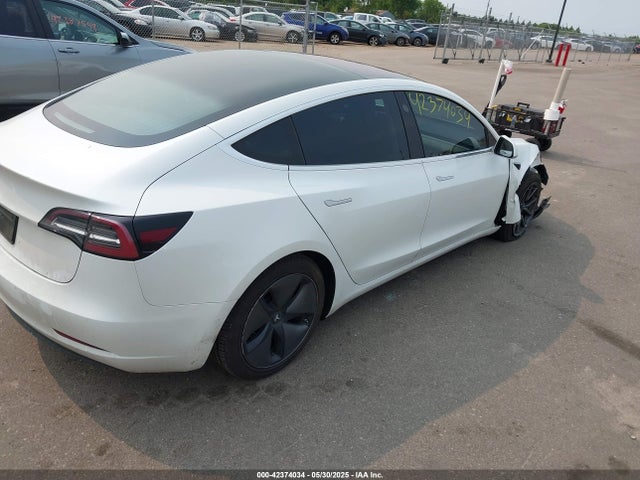 2019 TESLA MODEL 3 5YJ3E1EA1KF310118 Photo 3