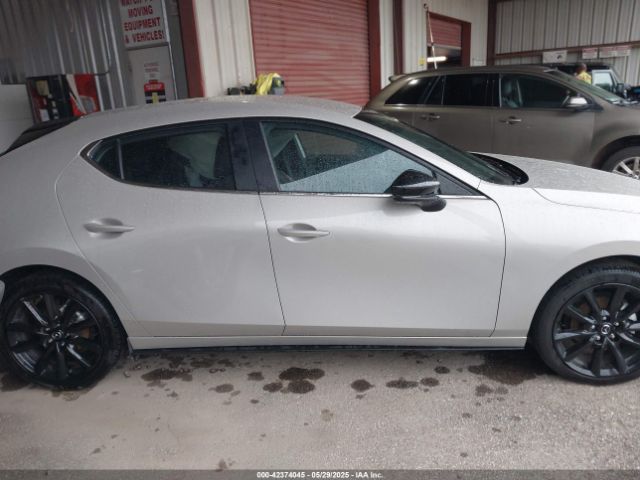 JM1BPAKM4S1753716 Mazda Mazda3 2.5 S Select Sport