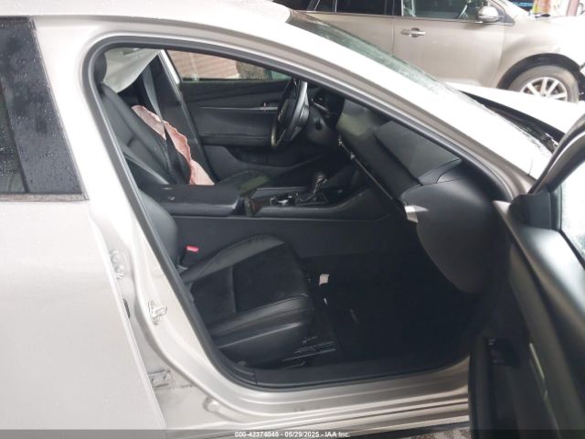 JM1BPAKM4S1753716 Mazda Mazda3 2.5 S Select Sport