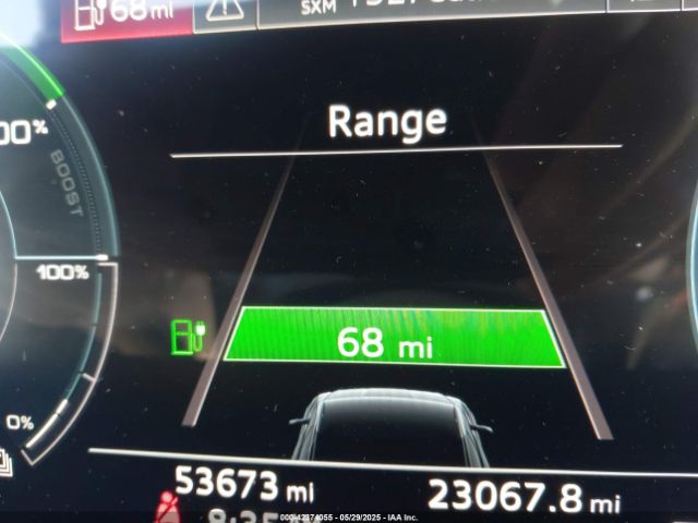WA1LABGEXKB020765 Audi E-tron Premium Plus