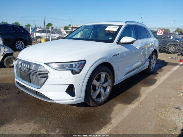 WA1LABGEXKB020765 Audi E-tron Premium Plus