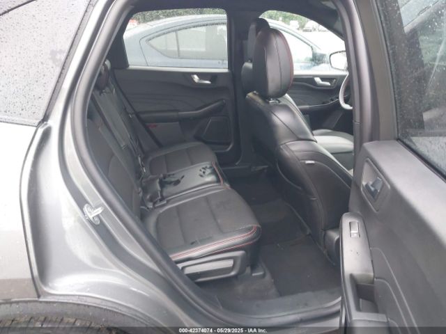 1FMCU0MN3SUA09631 Ford Escape St-line