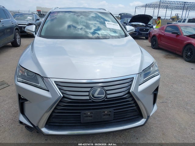 2T2BZMCA5HC055423 Lexus 2017