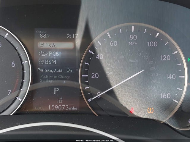 2T2BZMCA5HC055423 Lexus 2017