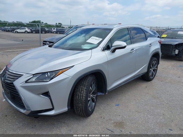 2T2BZMCA5HC055423 Lexus 2017