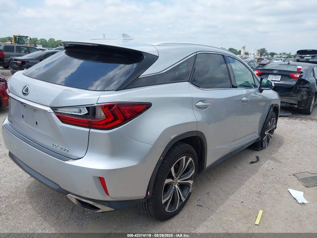2T2BZMCA5HC055423 Lexus 2017