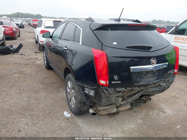 2016 CADILLAC SRX 3GYFNBE32GS577023 Photo 2