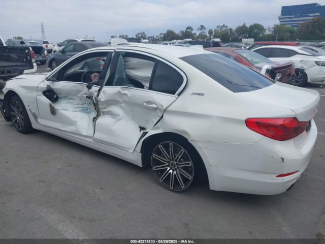 2019 BMW 530E WBAJA9C56KB254927 Photo 2