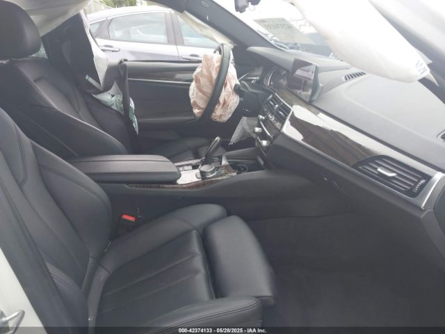 2019 BMW 530E WBAJA9C56KB254927 Photo 4