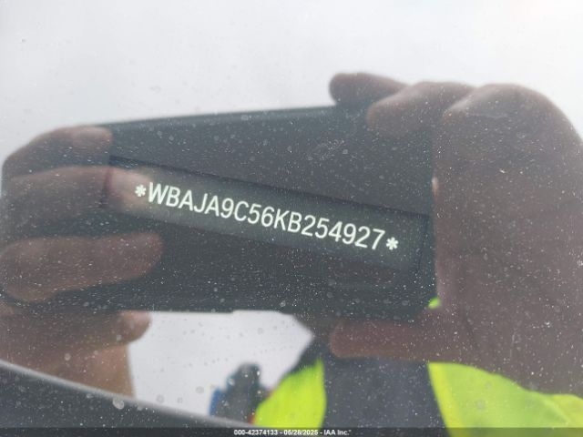 2019 BMW 530E WBAJA9C56KB254927 Photo 8