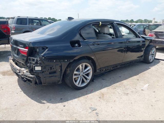 2018 BMW 750I WBA7F0C57JGM23748 Photo 3