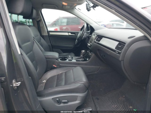 2012 VOLKSWAGEN TOUAREG WVGEF9BP5CD010017 Photo 4