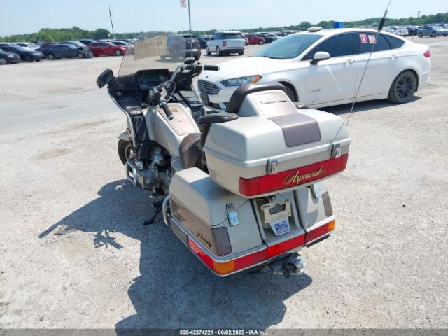 1985 HONDA GL1200 1HFSC1452FA102047 Photo 2